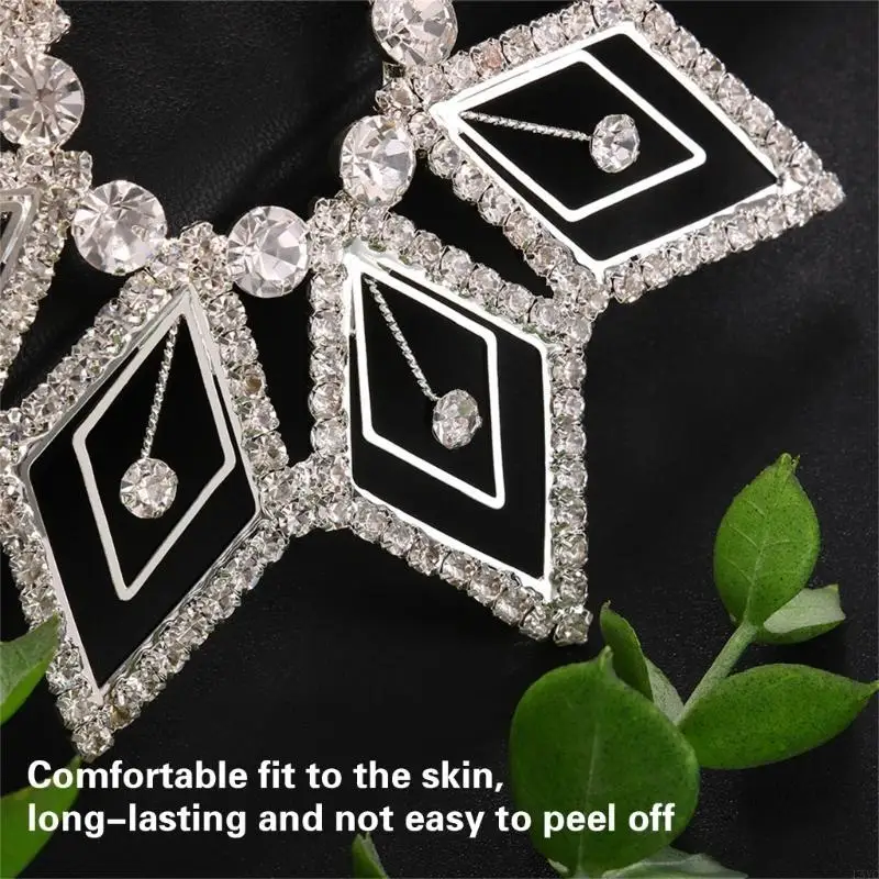 

L5YC 1Pair Reusable Nipple Cover,Pasties Nipple Stickers Rhinestones Sticky Breast Petal,Nipple Cover for Women Girls Gifts