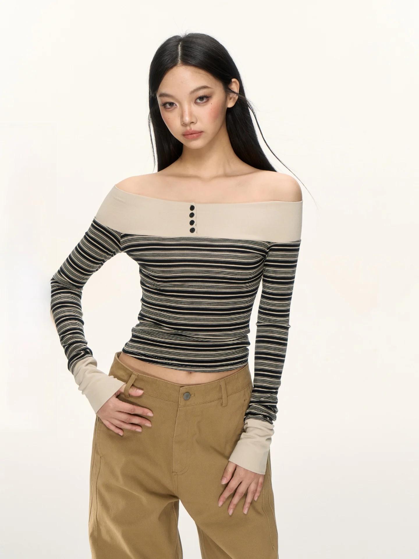 

Nova B Fashion Art Student Ruche Black White Stripes One Shoulder Knitted Top Women Casual Style Long Sleeve Short Length Sli...