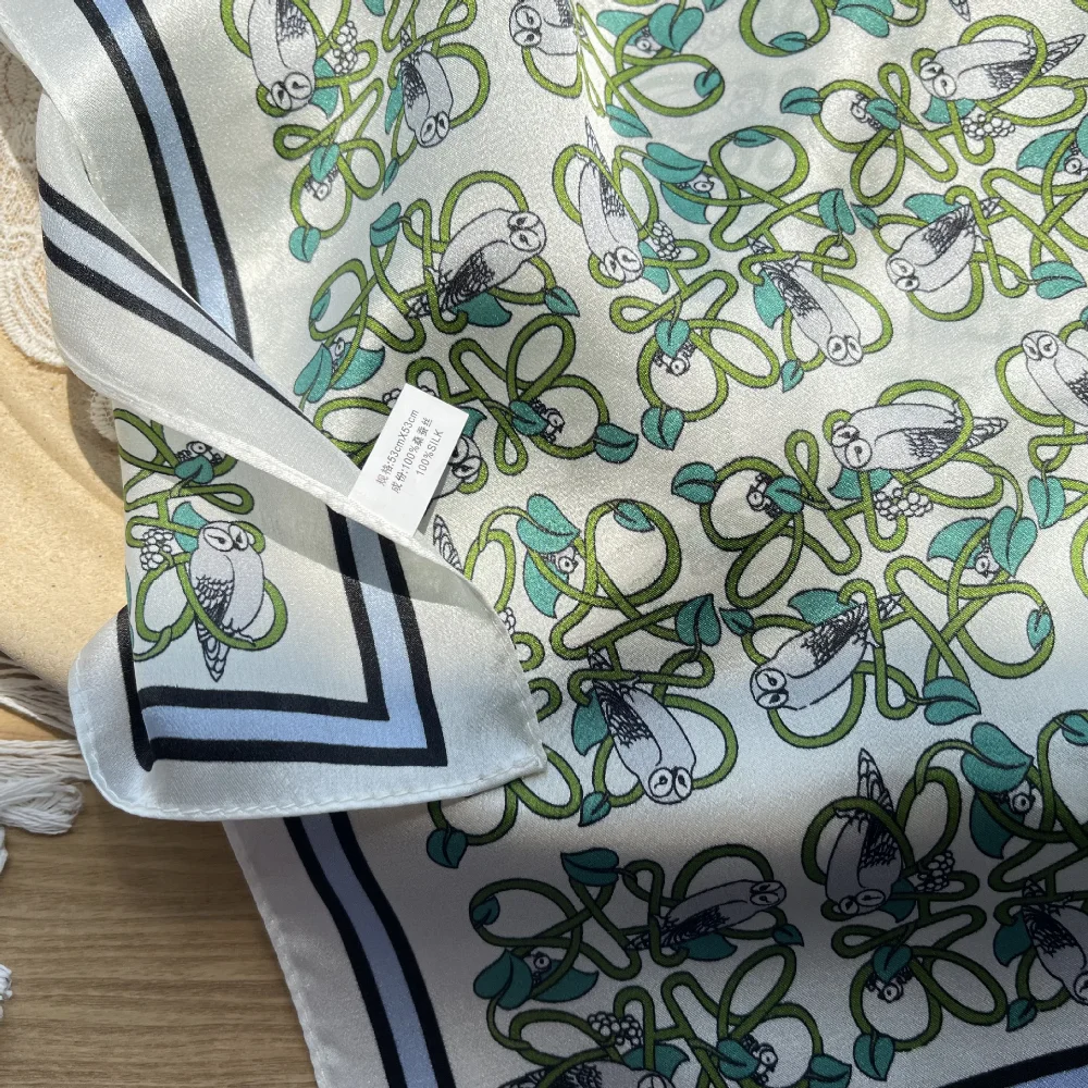 Tierdschungel kleiner frischer Seidenschal Mädchen Sommerausflug Allgleiches Seide 53cm kleiner quadratischer Schal Großhandel