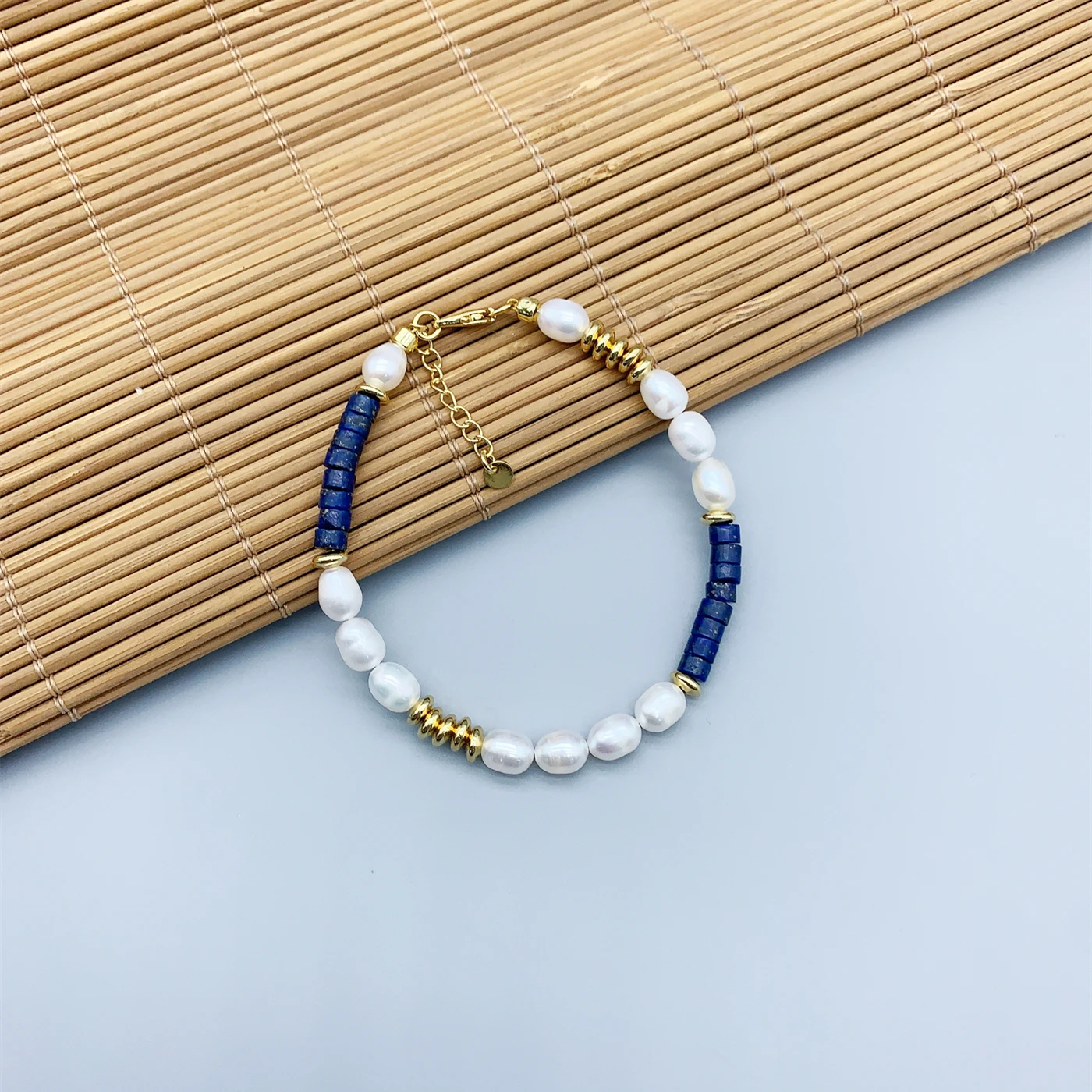 FoLisaUnique 5-6mm Freshwater White Baroque Pearl 14K Gold Filled Beads Blue Lapis Bracelet For Women