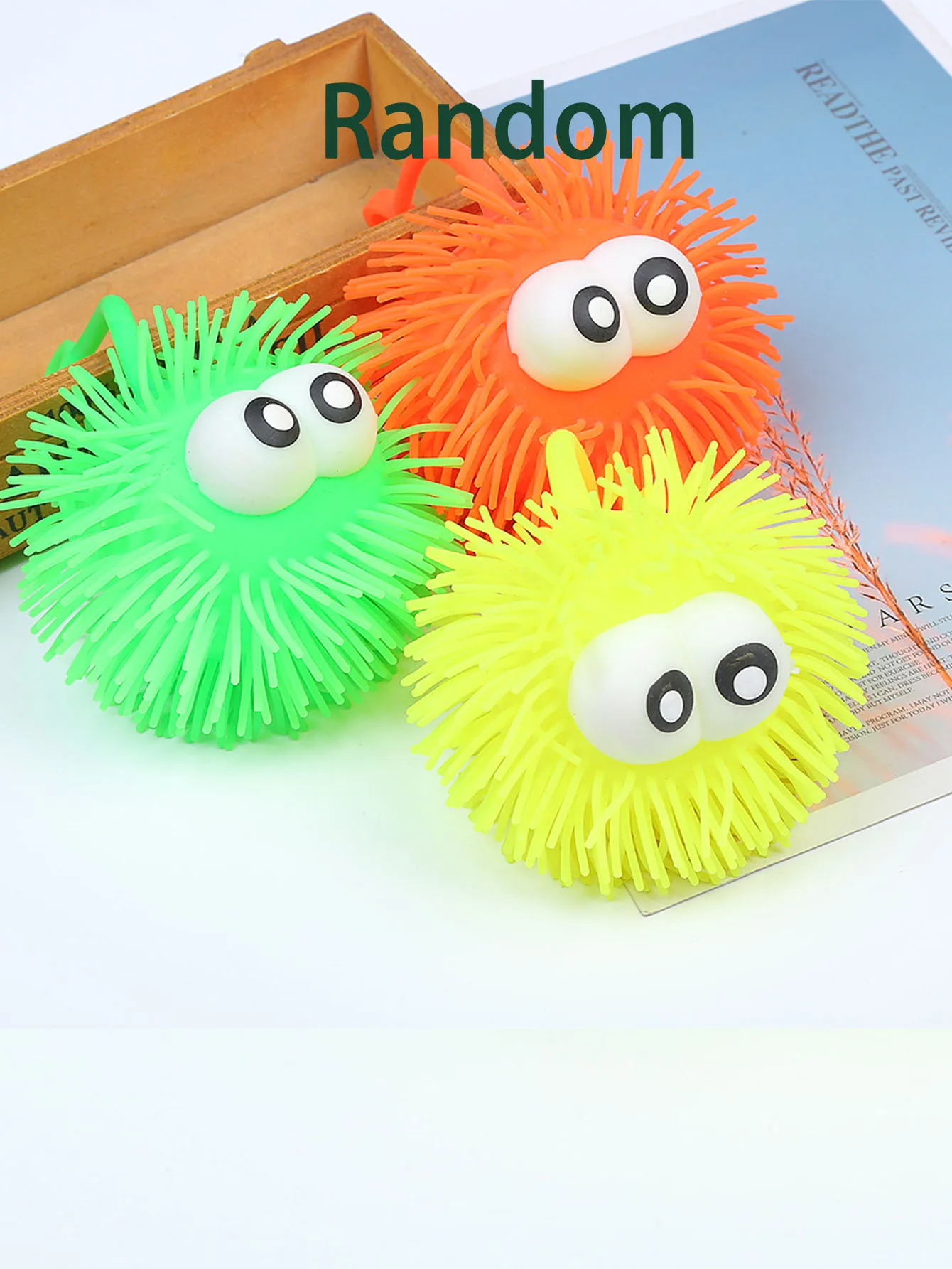 1/3PC Stress Reducing LED Flashing Bulge Eye Hairball with LED Cartoon for Stress Relief, Birthday Party Favours