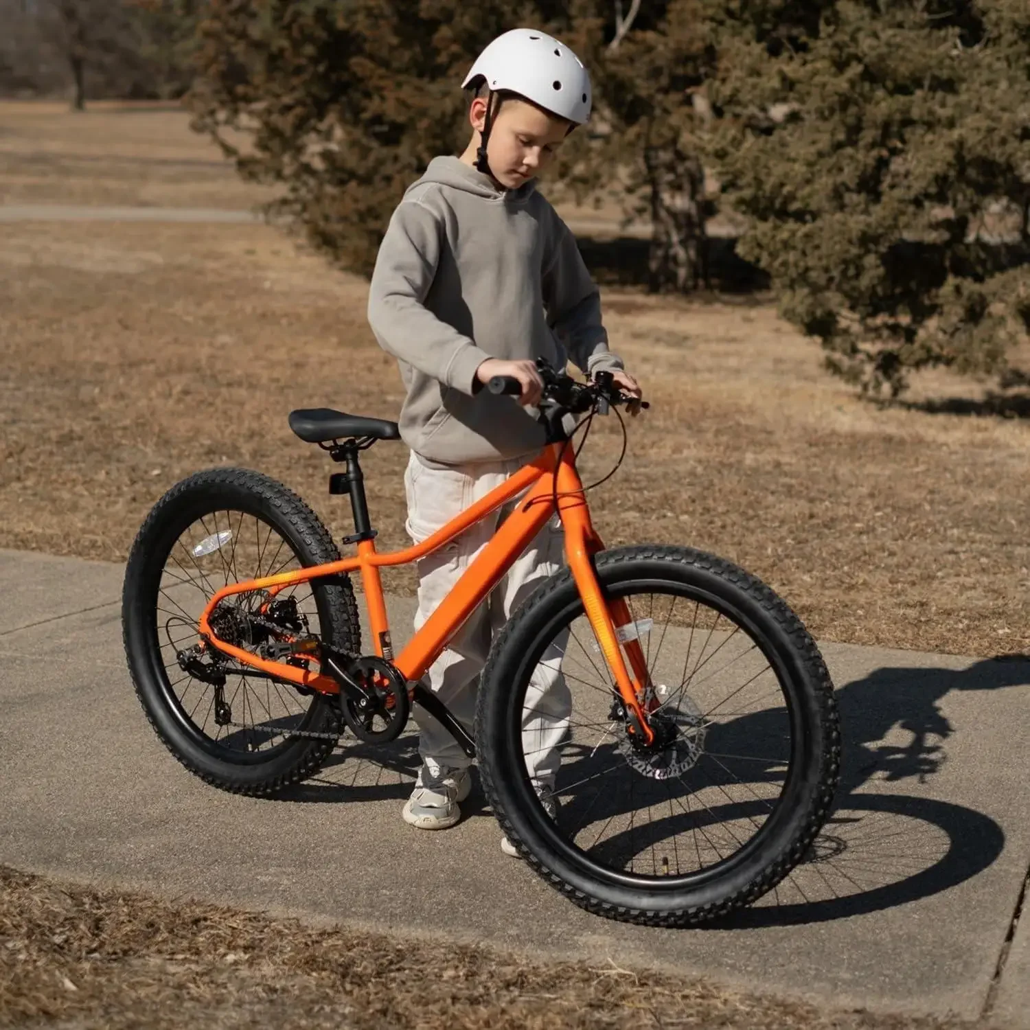 Bicicleta de montaña para niños, bicicleta con neumáticos anchos de 20 y 24 pulgadas para adolescentes de 6 a 14 años, bicicleta con neumáticos de 2,8 pulgadas de ancho y 6 velocidades