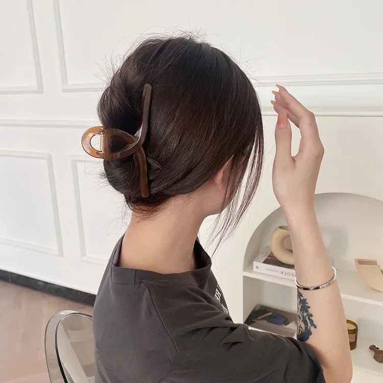 Nueva garra de pelo acrílica de gran tamaño para mujer, pinzas para el pelo de tiburón grande de plástico sólido, pasadores grandes, accesorios para el cabello, horquilla para niña