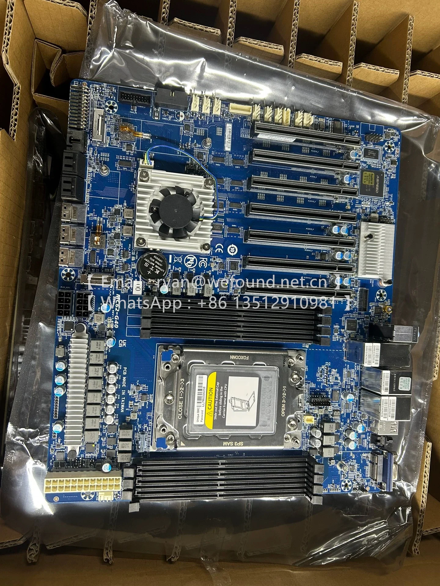 MC62-G40, SWRX8 Socket, Ryzen Threadripper PRO 5000WX and 3000WX Processors, Dual 10GbE and 1GbE LAN Port