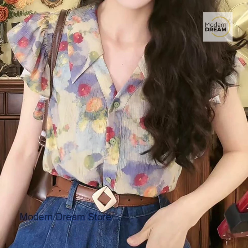 French oil painting floral short-sleeved V-neck shirt female summer chic unique high-grade temperament small flying sleeve top