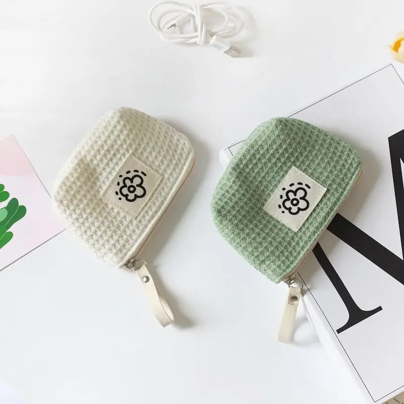 Niedliche kleine Geldbörse mit Blumenmuster und Schlüsselanhänger, kleine Kosmetiktasche, Make-up-Münze, Geld, Karte, Lippenstift, Aufbewahrungstasche, Geldbörse