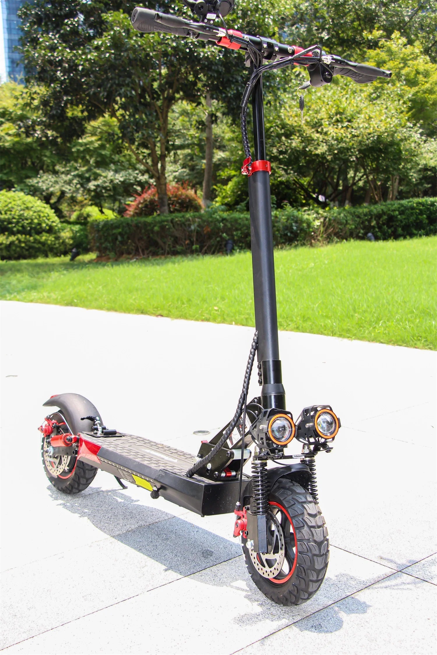 800W Portable Electrice Scooter with Seat, 10"Off-Road Vacuum Tire, 30 Miles Range,Foldable E-Scooter