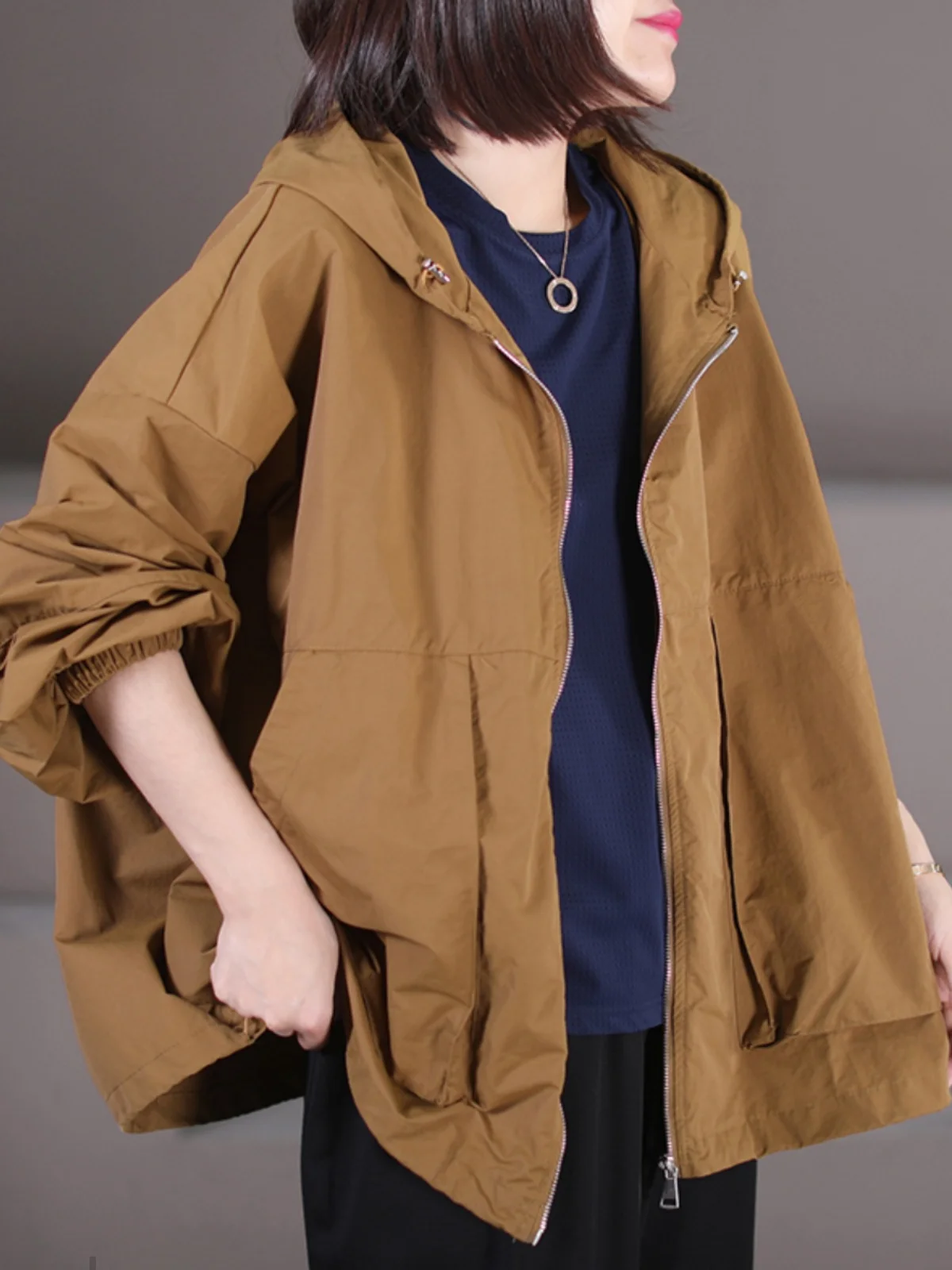 Loose Women's Spring Autumn Jaet Hooded Zipper Artistic Sle plus Size Coat Korean Version Small Size 2025 New Model