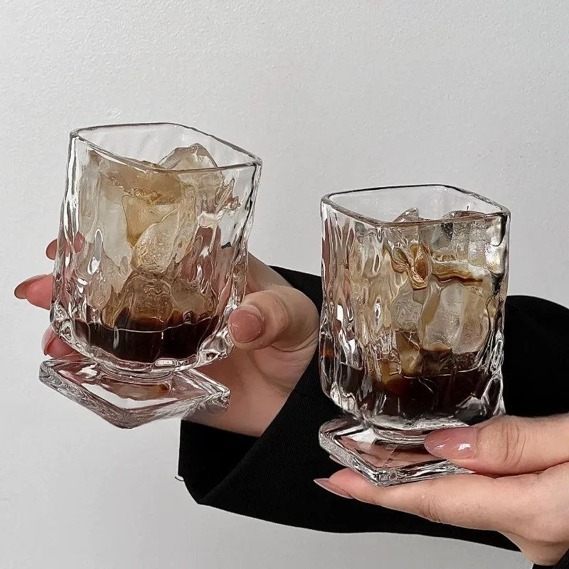Design Concept: Niche Short Footed Glass, Whiskey Beer Glass, Crystal Glass, Shaped High-end Cold Brew Glass