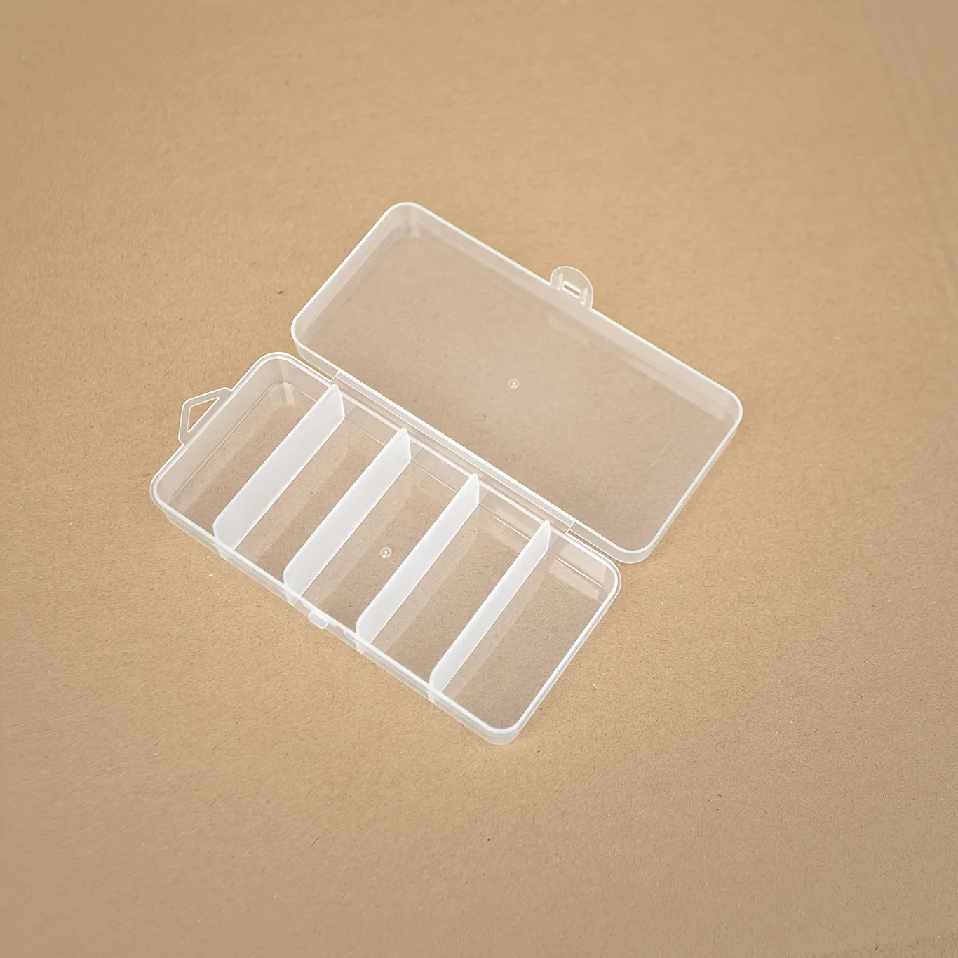 Transparente Aufbewahrungsbox mit 5 Gittern, DIY handgefertigte Teile, Kunststoffverpackungsbox, staubdichte Aufbewahrungsbox für Haarspange und kleines Zubehör – Detail 4