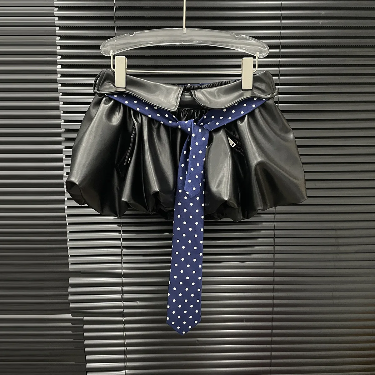 

Tie Bud Pu Leather Skirt, 2025 Early Autumn New Style Patchwork Color-Block Short Skirt for Women