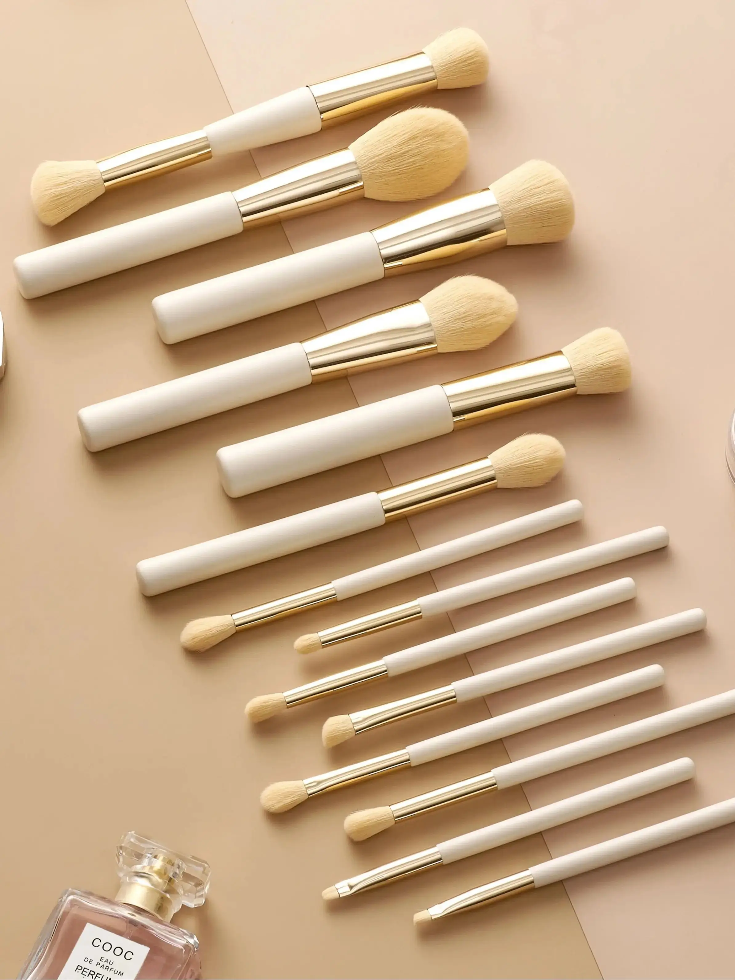 Livingandhome Professional Makeup Brush Tools Include Powder Foundation Concealer Eyeshadow