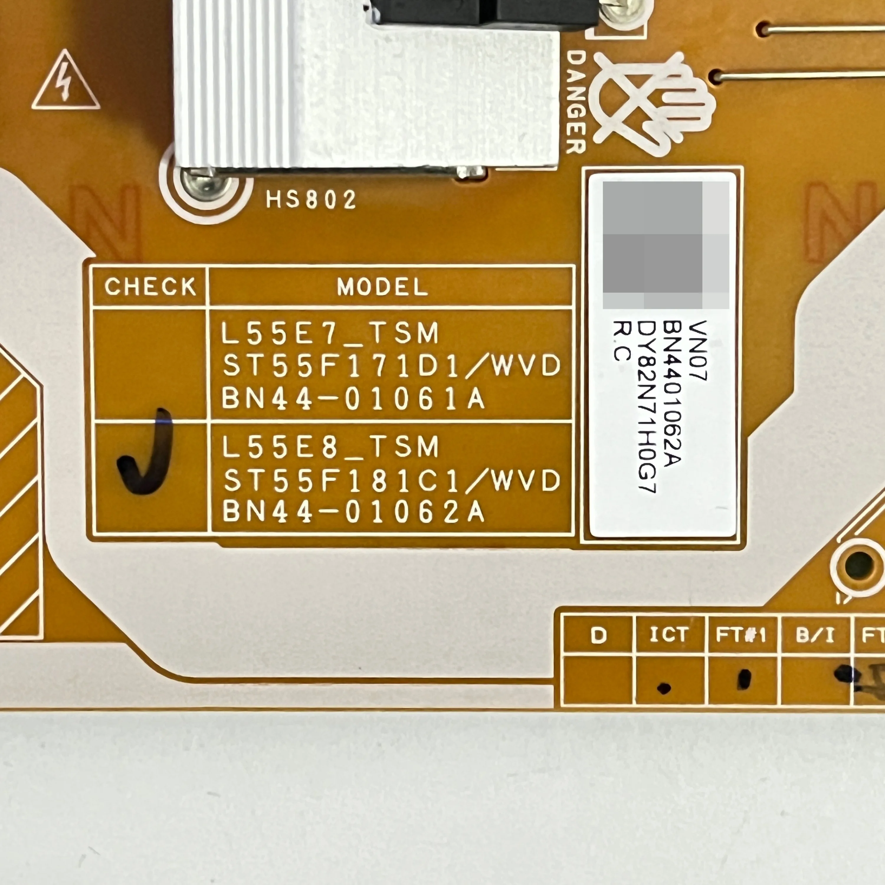 Аутентичная оригинальная плата питания для телевизора Φ = 55 _ TSM работает нормально и предназначена для ЖК-телевизора QN55Q70TAFXZA, аксессуары