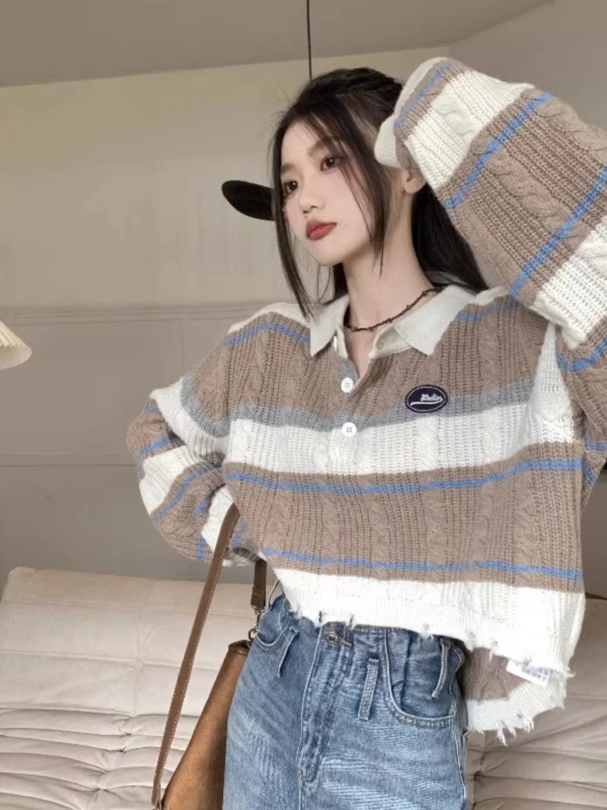 

Цветной свитер в полоску в стиле ретро, женский осенне-зимний новый свободный вязаный топ с ленивым воротником, корейский прямой топ...