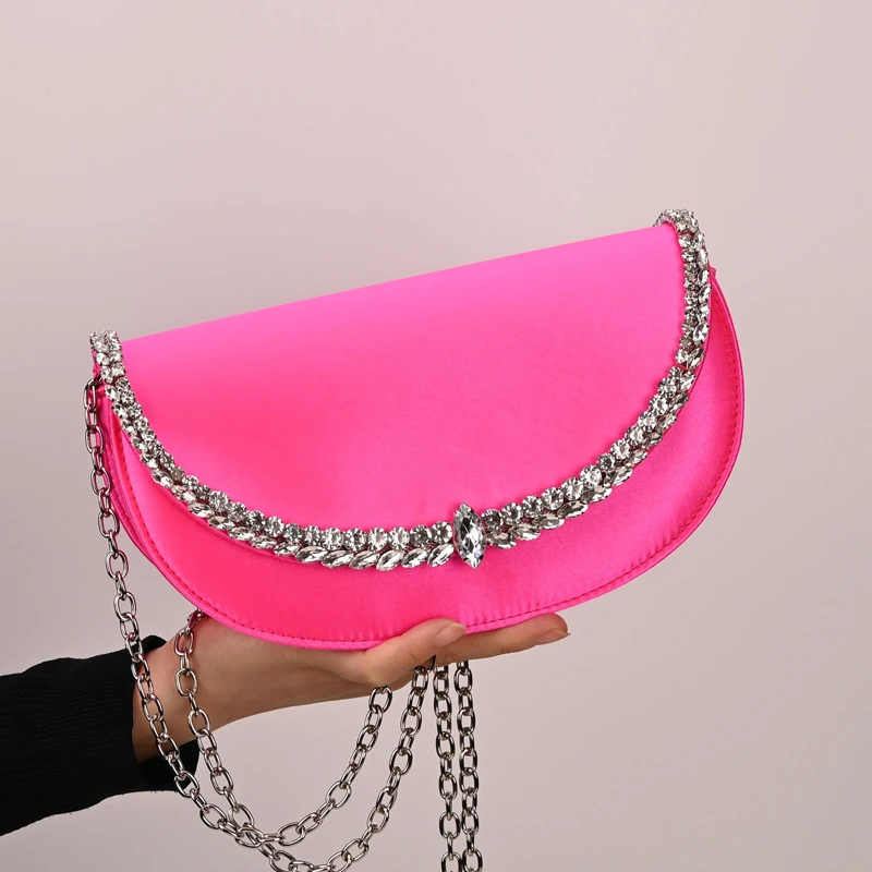 

Атласные вечерние сумки в форме ракушки для женщин, роскошные дизайнерские сумки и кошелек, новинка 2026, мозаичная цепочка на плечо с имитацией бриллианта