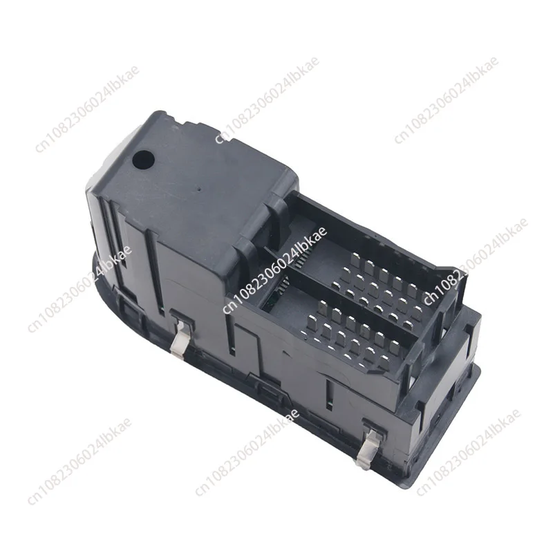 81258067045 is suitable for man truck accessories glass lifter switch electric window switch 36 pins 5