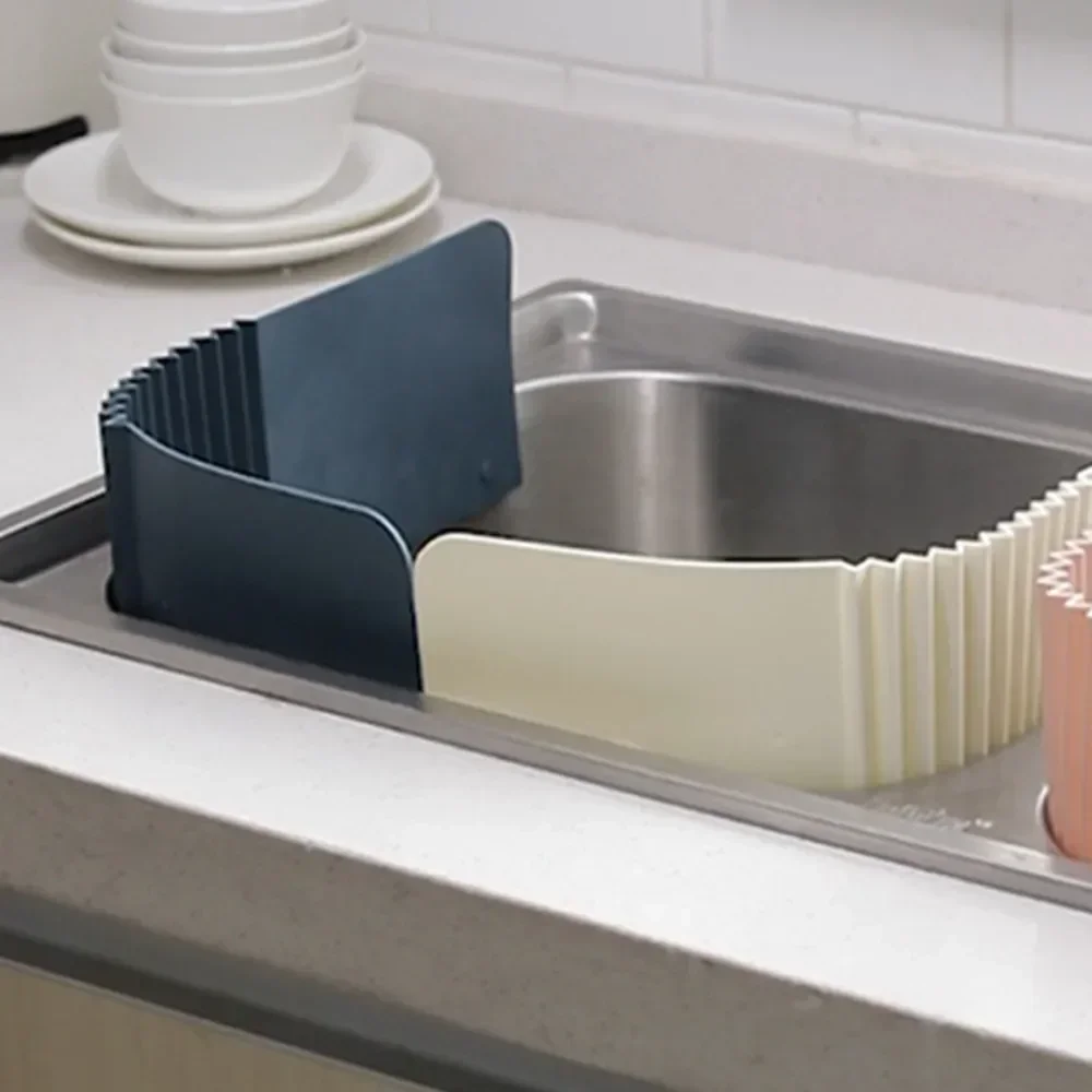 

New Splash Proof Splatter Kitchen Sink Blocker Adjustable Splash Proof Board Washing Drainage Kitchen Accessories Cake