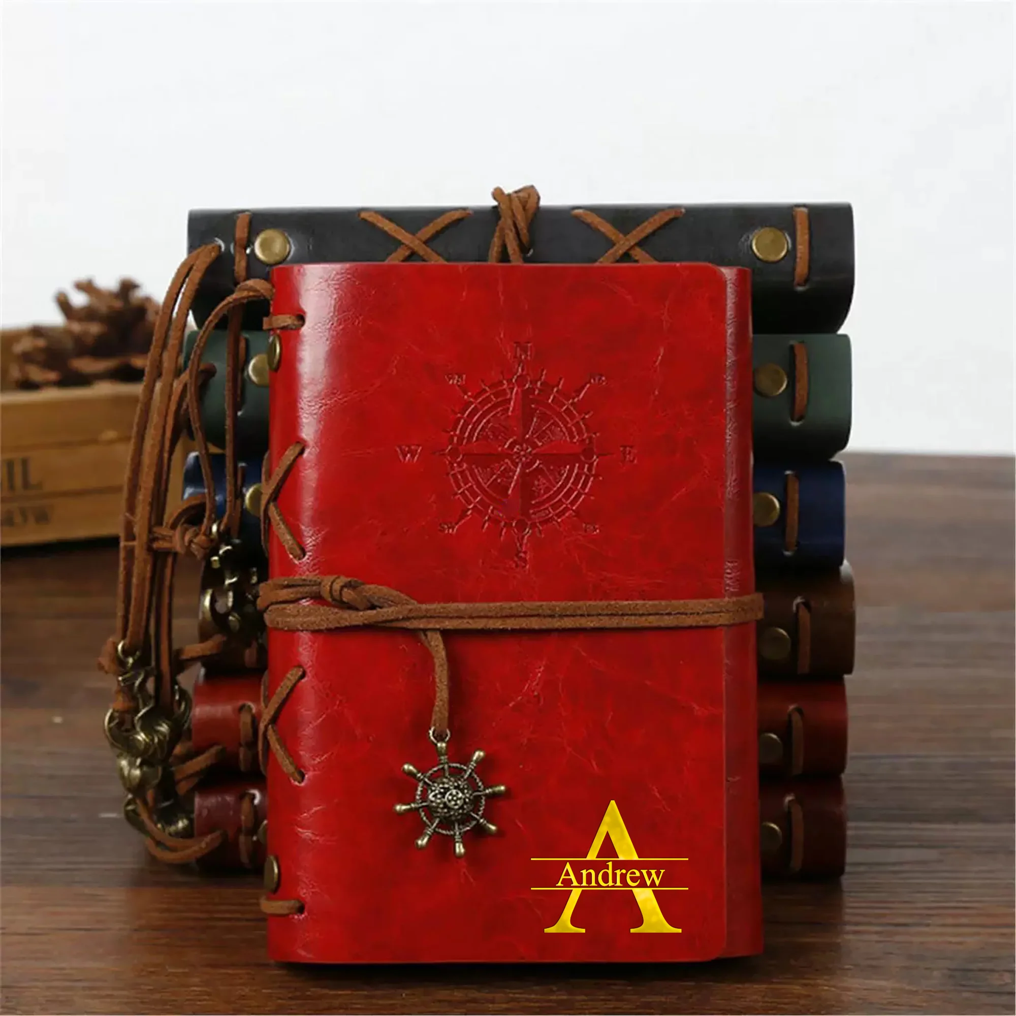 Carnet personnalisé avec initiales, lettres majuscules, estampage à chaud, thème pirate vintage, en similicuir, avec spirale