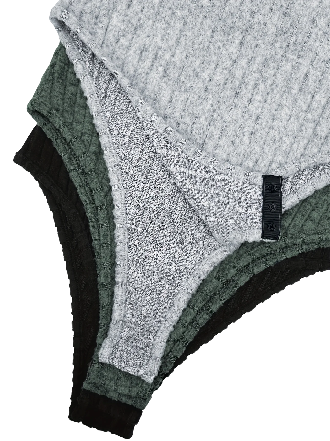 

A three-piece set of solid-color casual tight-fitting top for autumn and winter in Europe and America