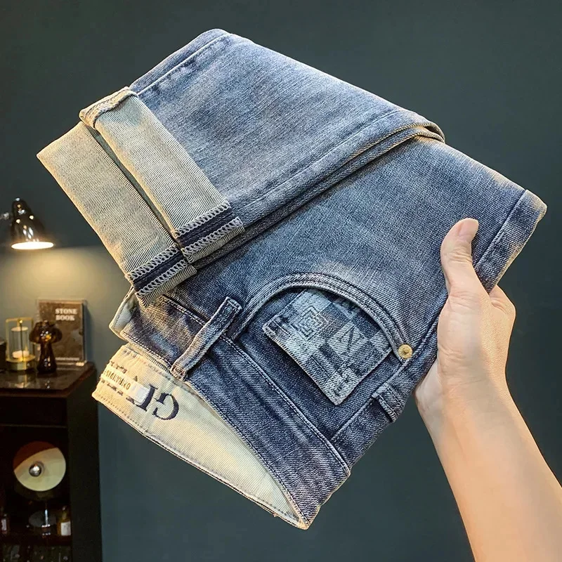 

Spring and Autumn Men's Jeans Trendy Embroidered Printed Small Straight Tube Slimming High end Fashion Stretch Denim Pants