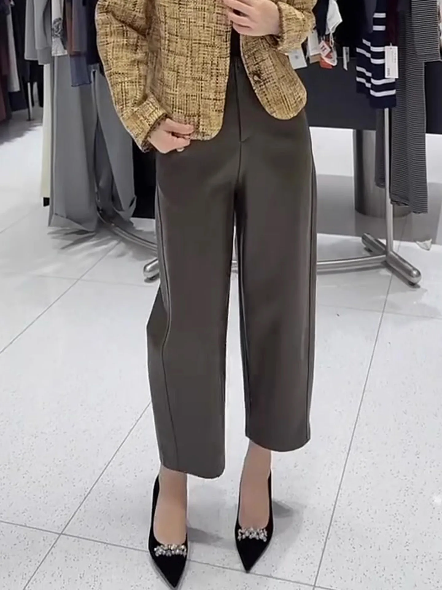 

Женские брюки с высокой талией из натуральной кожи, широкие, повседневные, укороченные, осенняя новинка, в стиле Old Money, с эффектом похудения