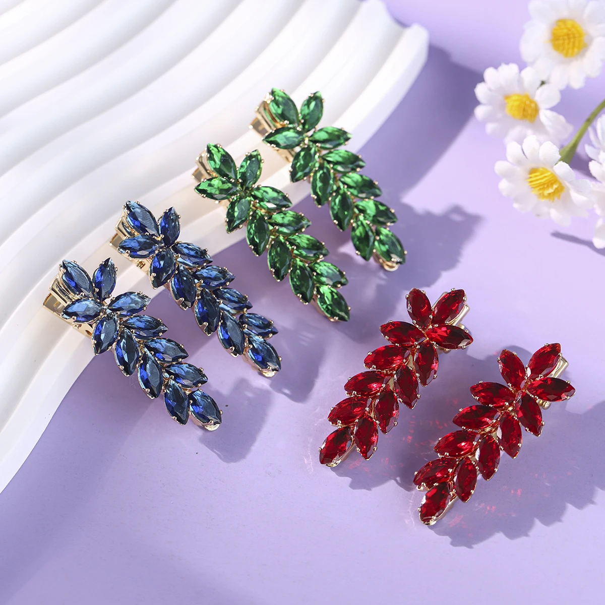 Luxuriöse Bunte Marquise-Zirkon-Blatt-Haarspange Elegante Kristall-Seitenschieber-Haarnadeln Hochzeits-Bankett-Haaraccessoires für Mädchen