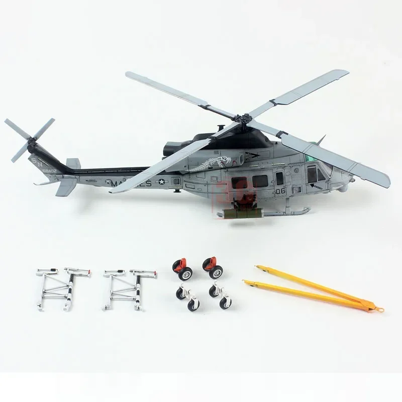 مجموعة طائرات Dream Model المجمعة DM 720018   US UH-1Y Venom Utility هليكوبتر بمقياس 1/72