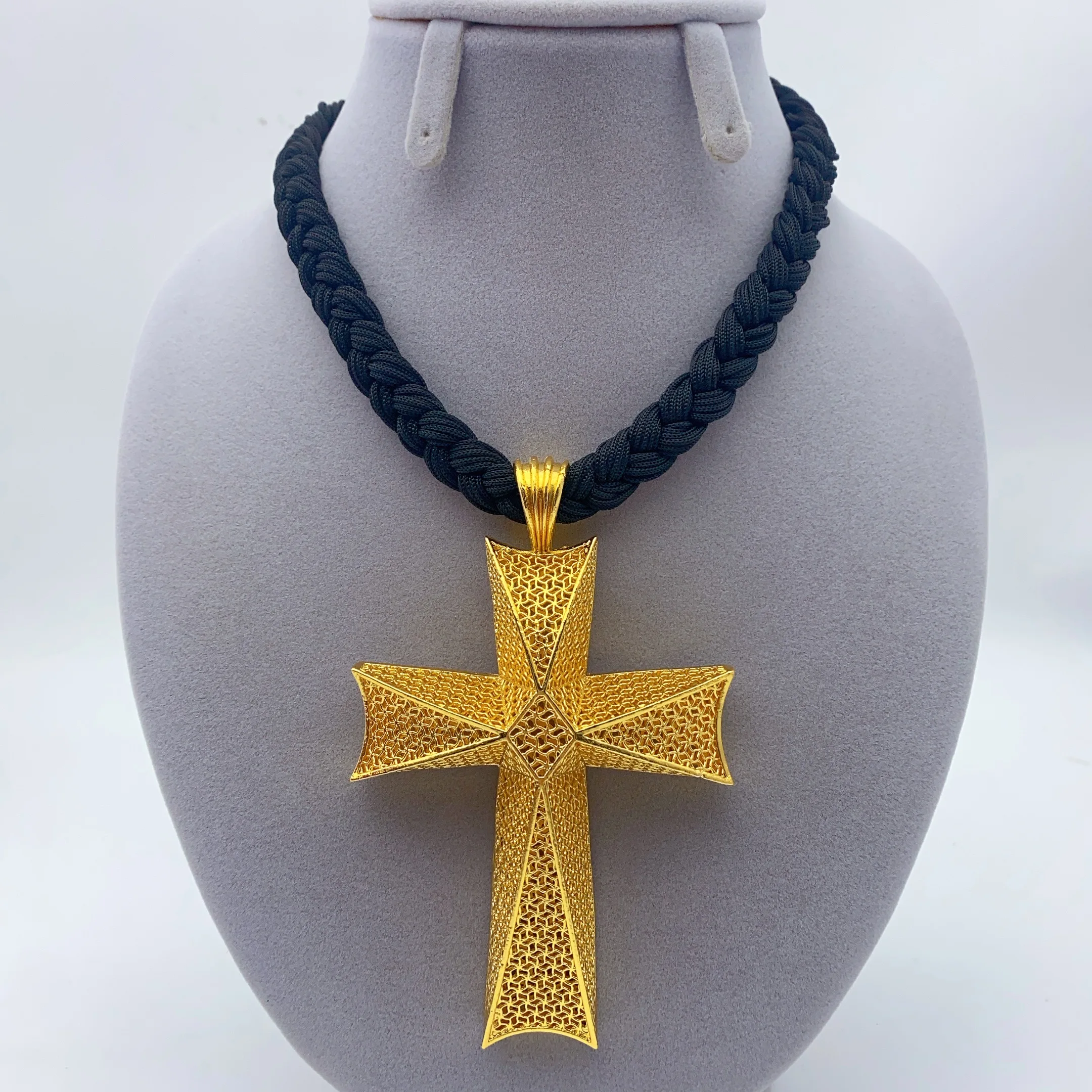 Schwarzes Seil Dubai Goldfarbe Kreuz Anhänger Schmuck für Frauen Mann Afrikanische Kette Hochzeit Party Äthiopisches Eritrea Geschenk