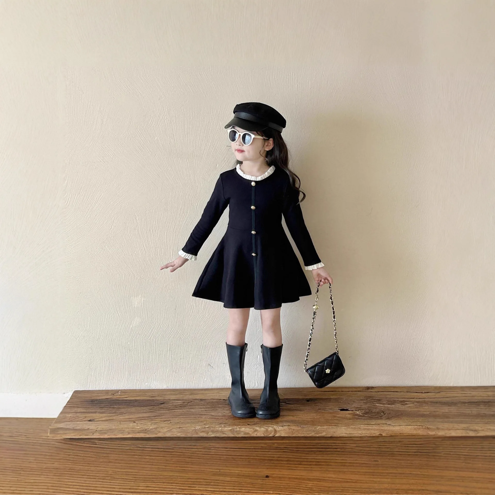 Dress 2026 Girl Hepburn Style Long Sleeved Black Skirt Autumn New Style Girl Korean High-end Princess Dress