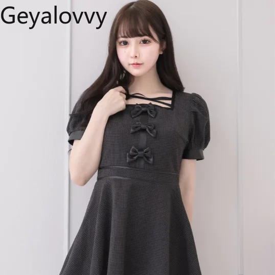 

Japanese Sweet Girls Mine Mass-produced Slimming Top PU Bow Ruffle Edge Short-sleeved Shirt and Base Shorts Two Piece Set
