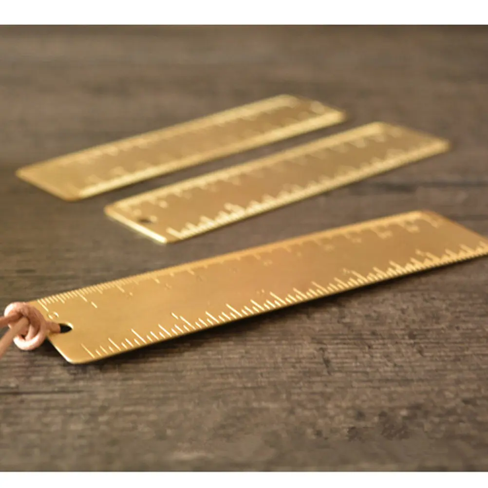 

1Pcs Small Retro Ruler Handmade Brass Engraved Straight Scale Polished Copper Mini Ruler for Keys Bag Belt Bookmark Accurate