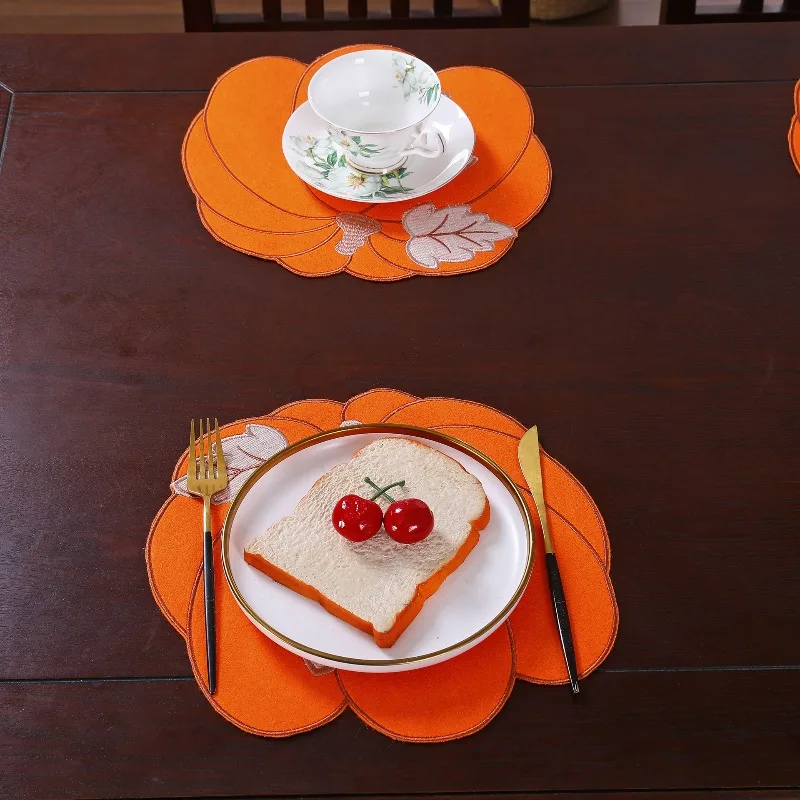 1 قطعة سجادة عشاء الهالوين المطرزة اليقطين اليدوية الإبداعية مهرجان الجدول حصيرة سميكة غير المنسوجة كأس عازل حصيرة slarohwin #1