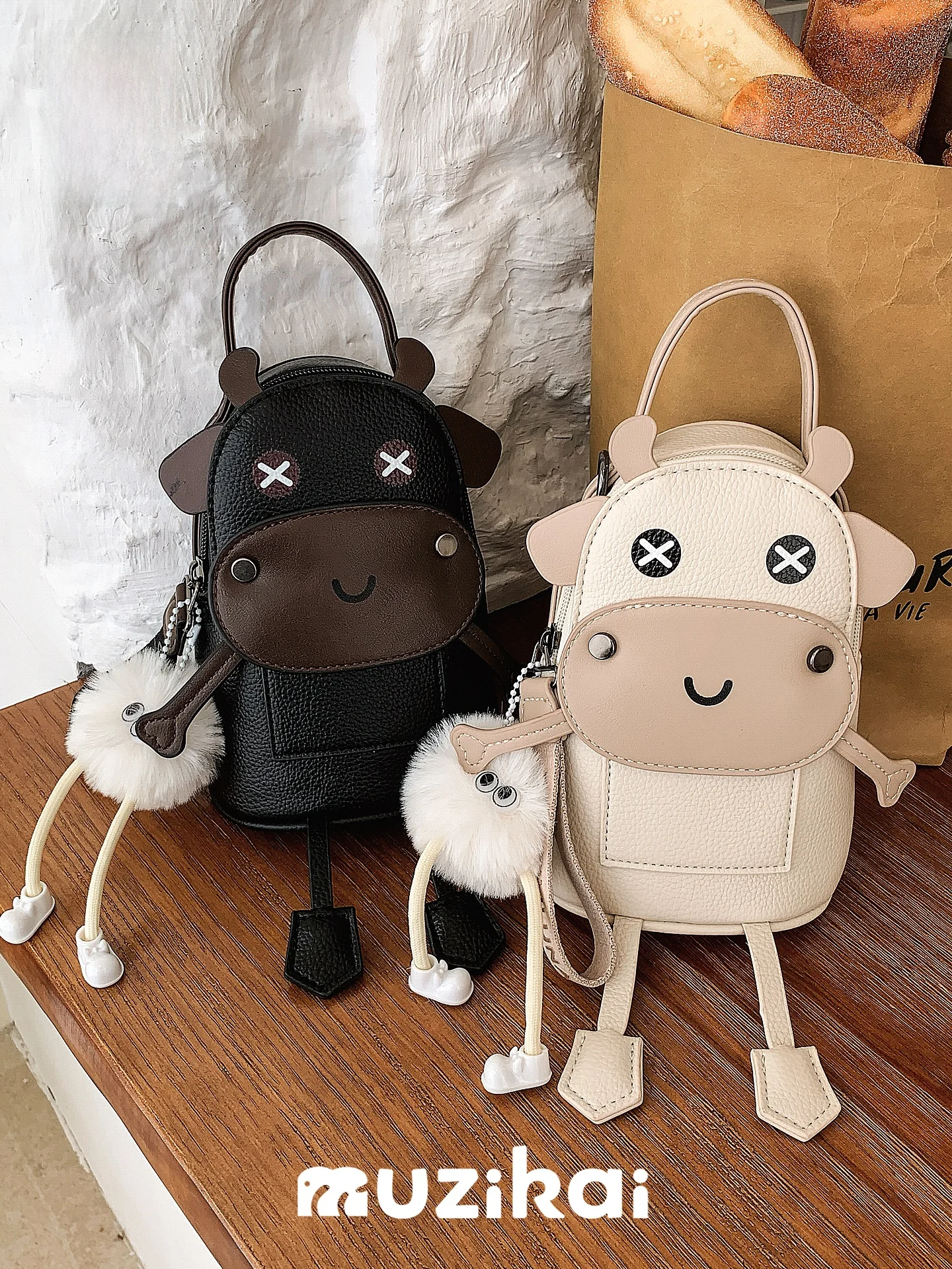 MuziKai Unique Design Handbag Women's Crossbody Cow Shape Bag Stylish Versatile Shoulder Bag for Autumn 2026 Trendy Handbag