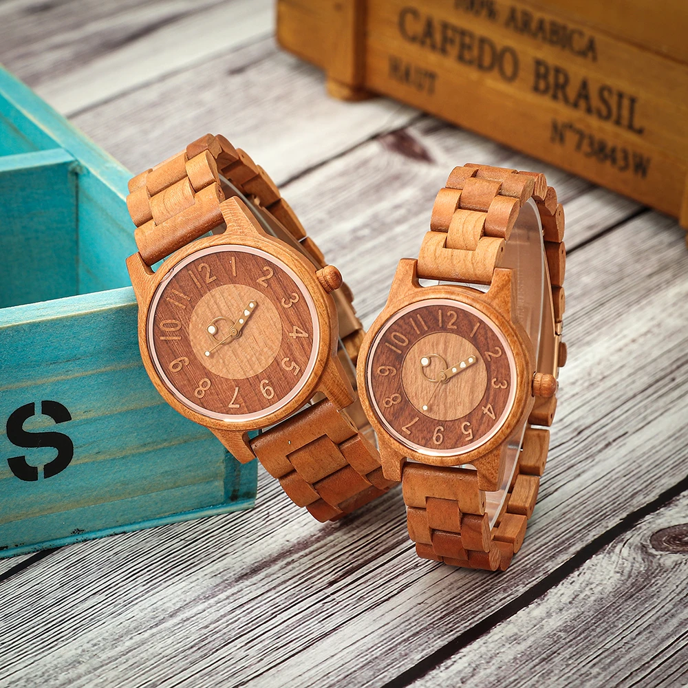 

Fashion Men's Wooden Watch - Multi-functional Quartz Movement Elegant Blend of Nature and Technology