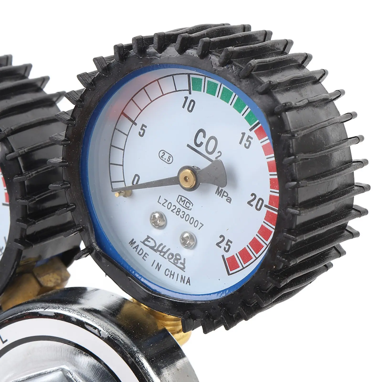 Regulador de CO2 2 medidores Control de doble etapa Construcción metálica M16x1.5 /8in-14 Out para regulador de CO2 de presión de CO2