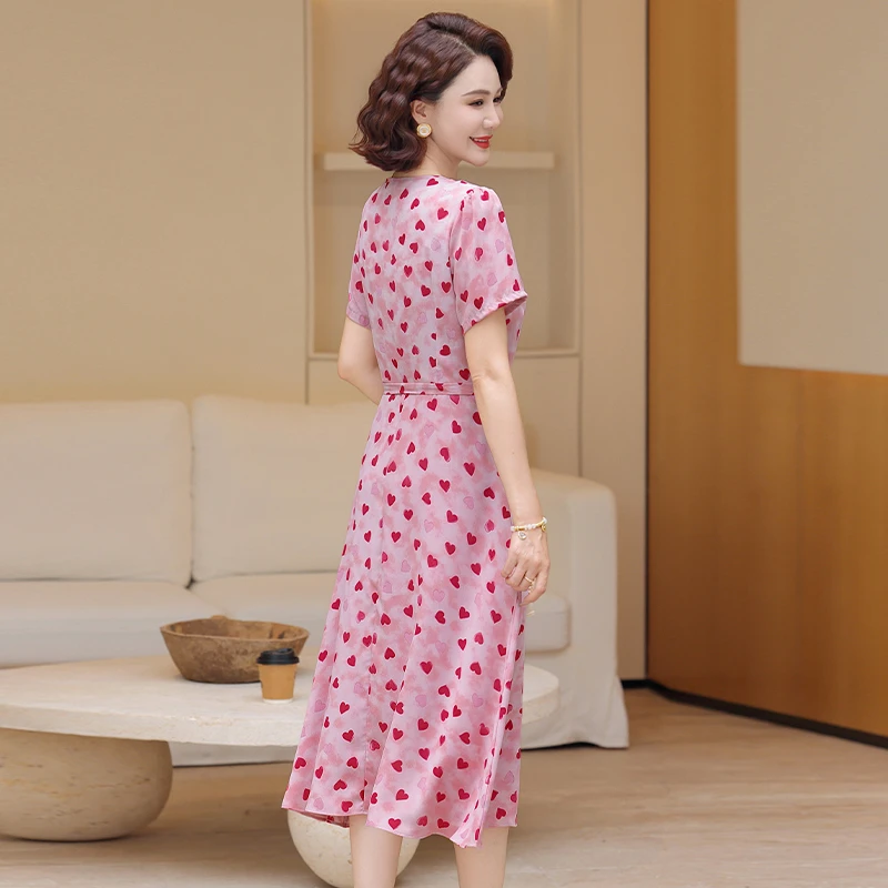 فستان نسائي صيفي متوسط الطول مطبوع بنمط جديد أنيق للتخسيس على شكل حرف v على شكل حرف a وأكمام قصيرة فساتين غير رسمية