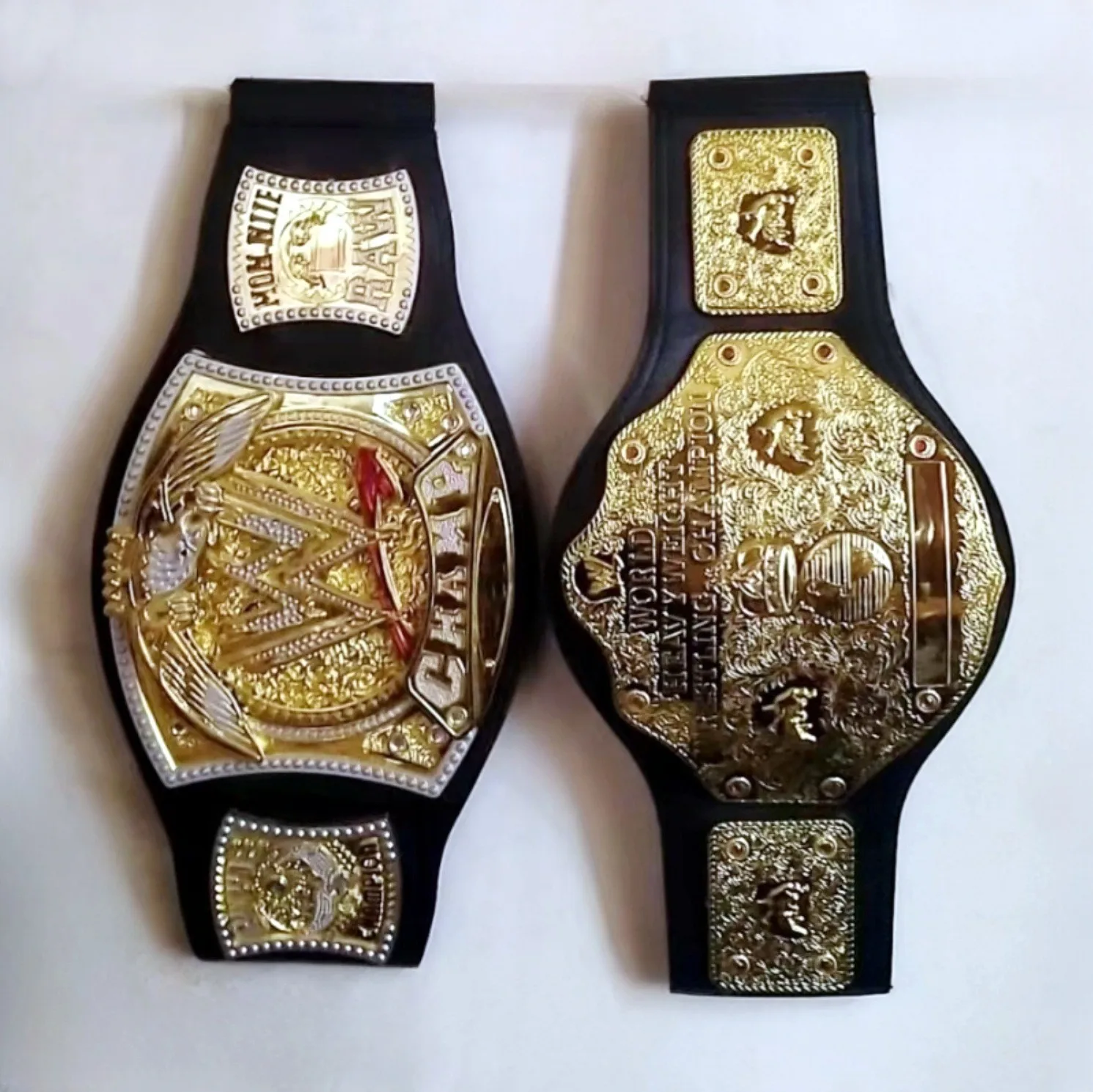 

Heavyweight Gold Championship Belt for Boxing Wrestling Cosplay Wearable Collectible Figure