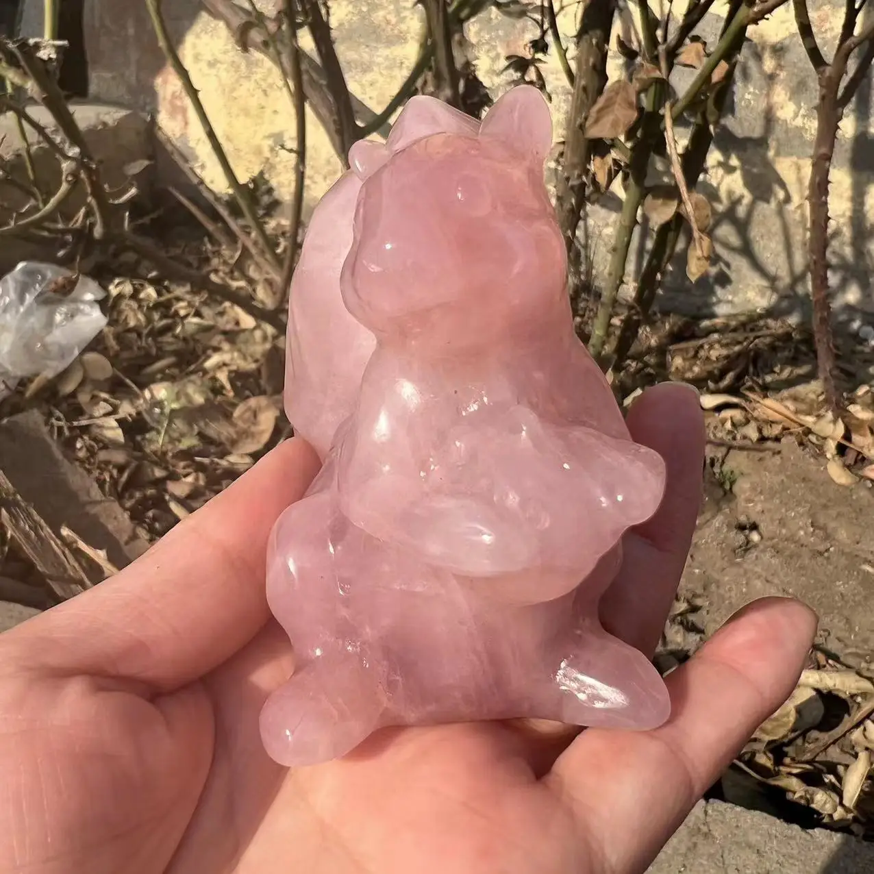 9CM Natural Stone rose Hand Made Carved Squirrel Crystal Fashion Carved Animal Figurine Gifts