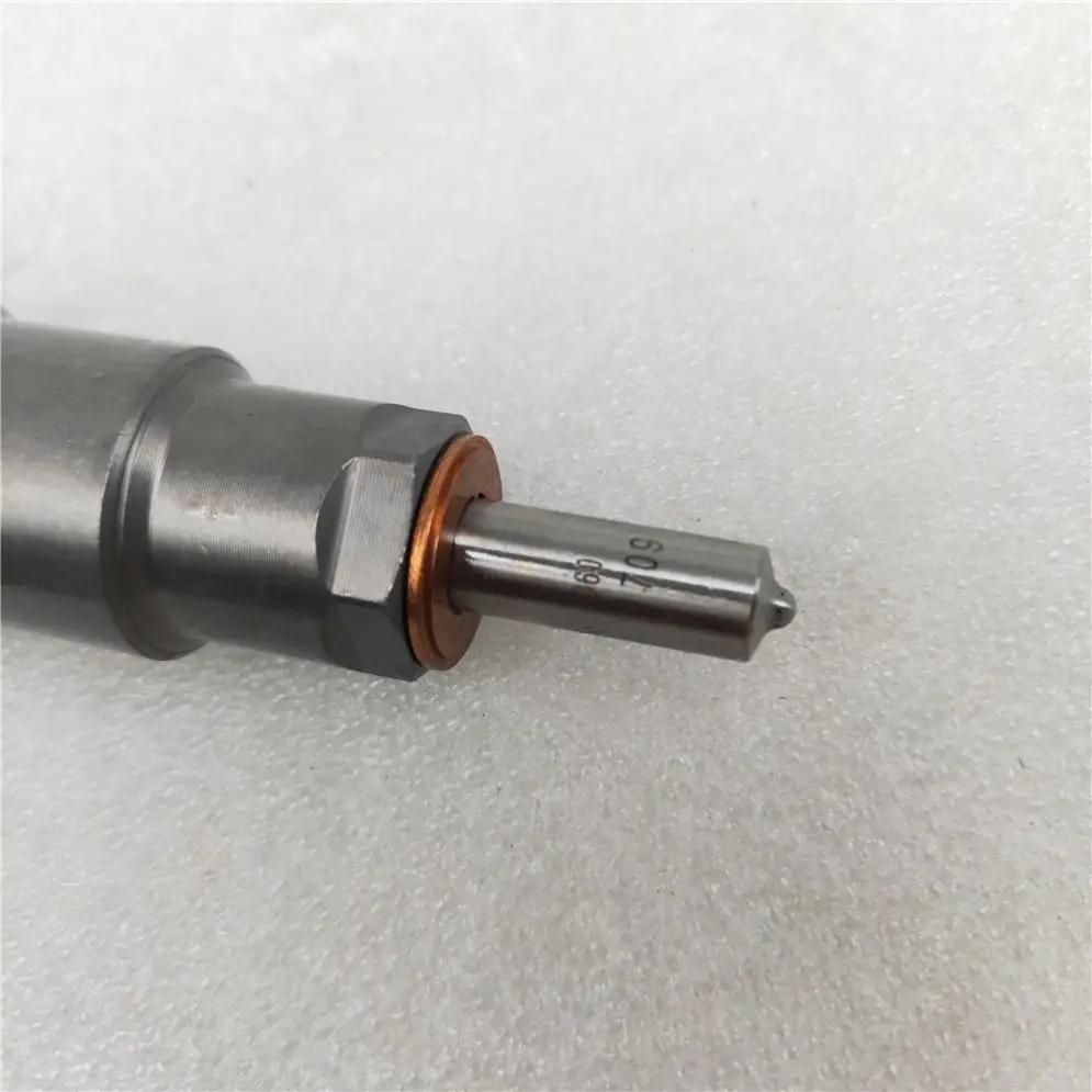 

4940640 Fuel Injector Suitable for Dongfeng Tianlong for Cummins Isle8.9 Engine Fuel Injector Assembly