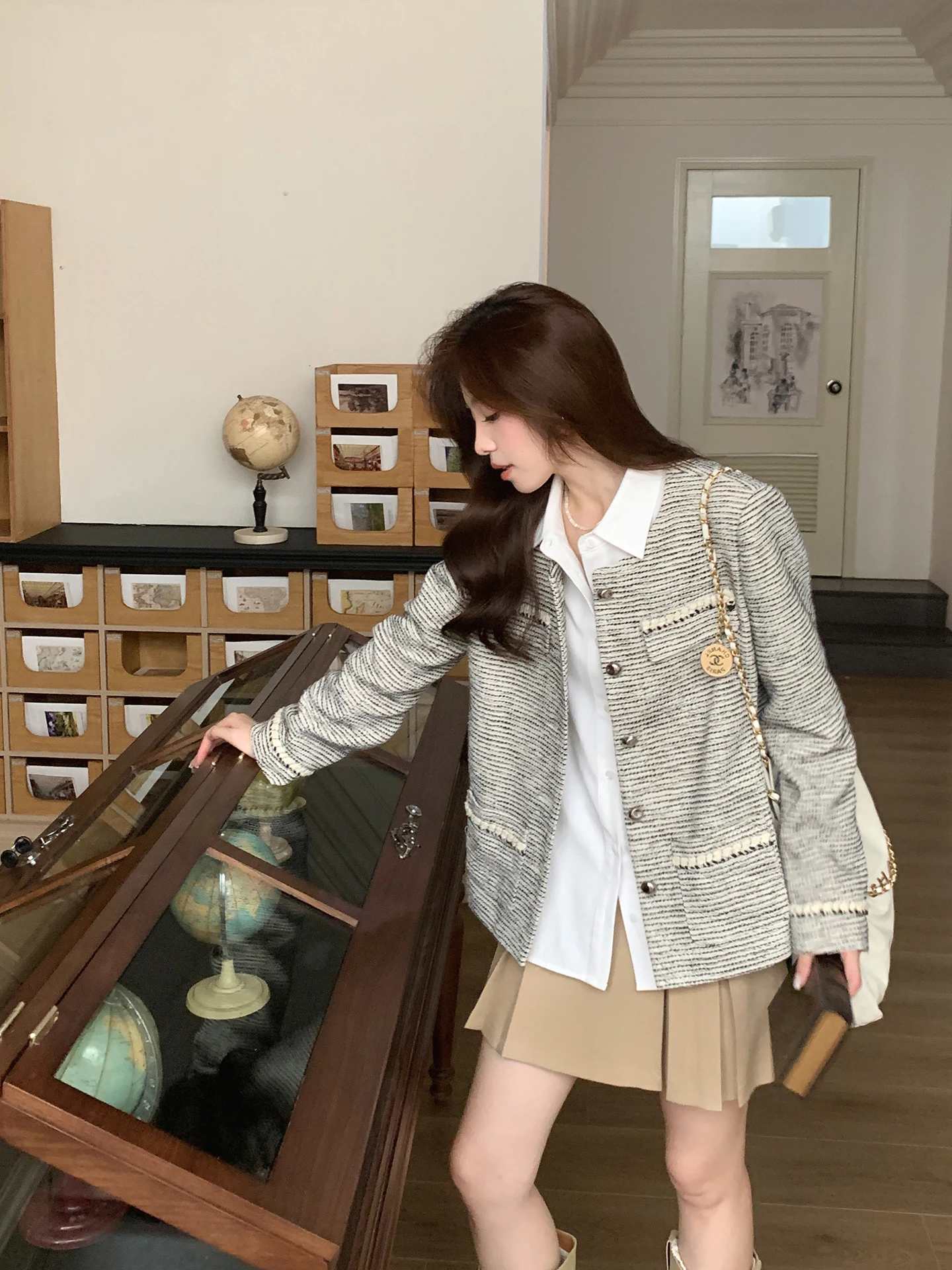 

Ele Korean Sle V-Ne Tassel Trim Knitted ort Coat for Women Thiened Polyester Straight Tube Fit Daily Wear