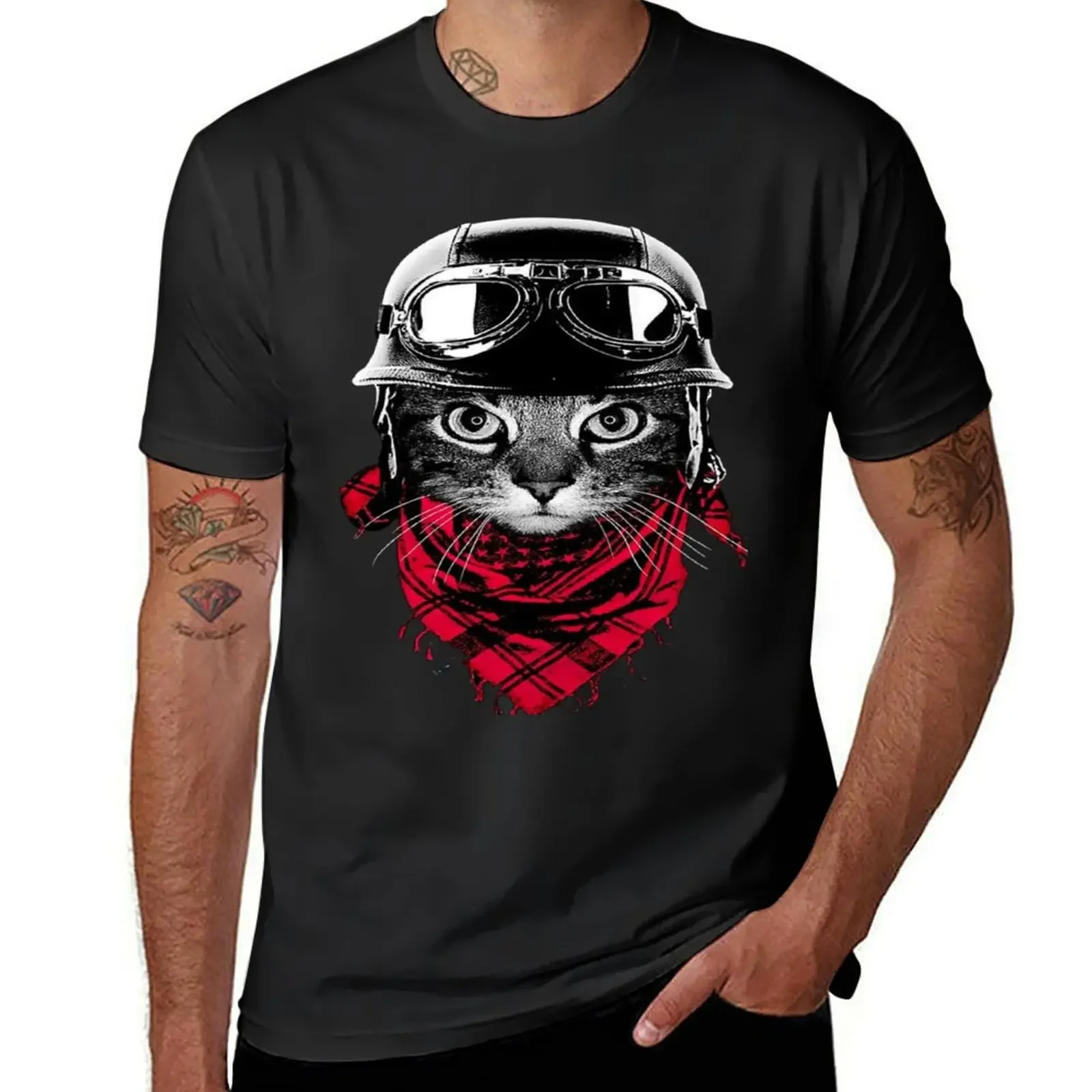 

The biker cat for cats and motorcycle lovers cats say hi helmet T-Shirt anime figures tees boys animal print men clothings