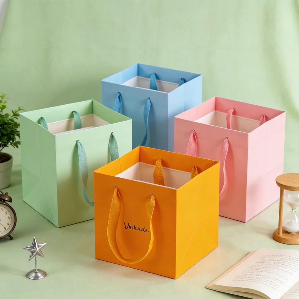 

100Pcs Luxury Orange Gift Bags 15*10*15cm Square Shape Wide Bottom Bouquet Flower Paper Shopping Bag Handle Jewelry Container