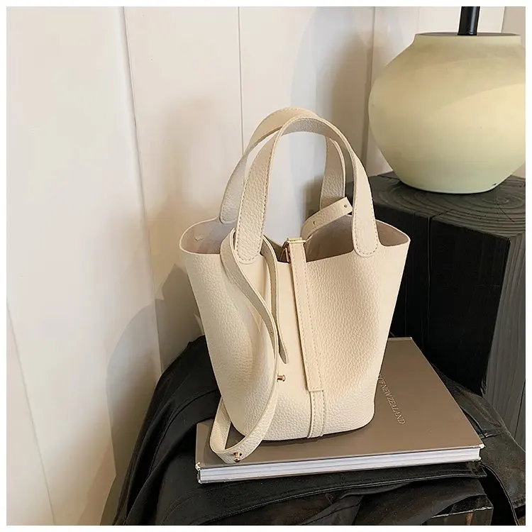 2025 Herfst 316 Nieuwe Draagbare Messenger Bag Modieuze Veelzijdige Groentemand Tas Grote Capaciteit Commuter Bag Handtas