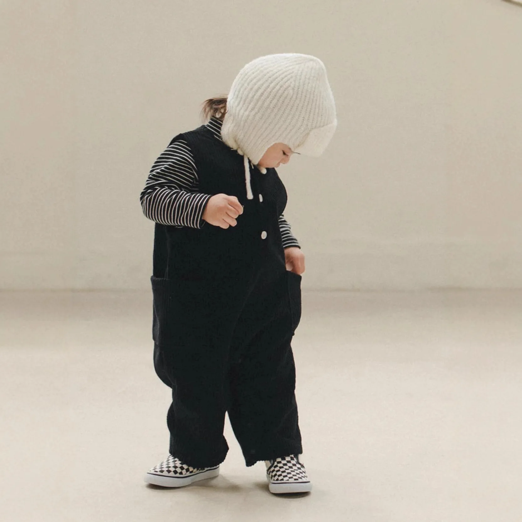 

2026 Spring New Baby Sleeveless Pocket Romper Solid Infant Boy Casual Corduroy Overalls Girls Vest Jumpsuit Toddler Clothes