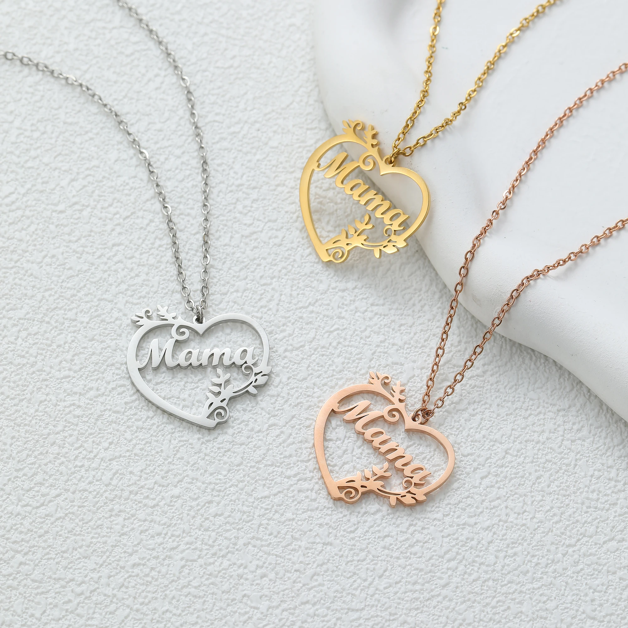 Collane con nomi personalizzati per ragazze da donna, collare con ciondolo a forma di cuore personalizzato in acciaio inossidabile Color oro, regali per lei