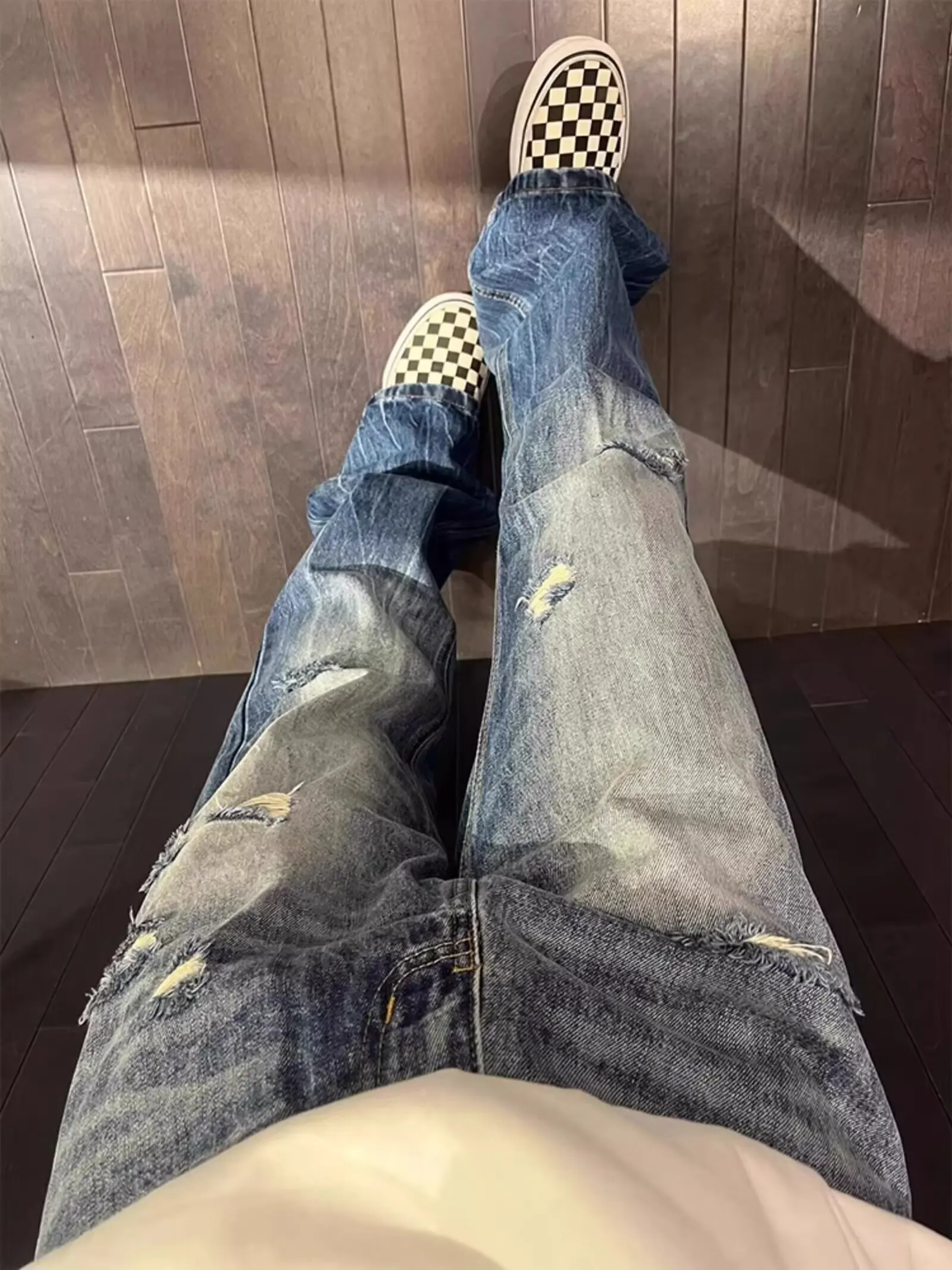 

Retro Blue Men's High Waist Straight Leg Jeans with Lightning Pattern Hole Design Slimming Effect American High Street Sle
