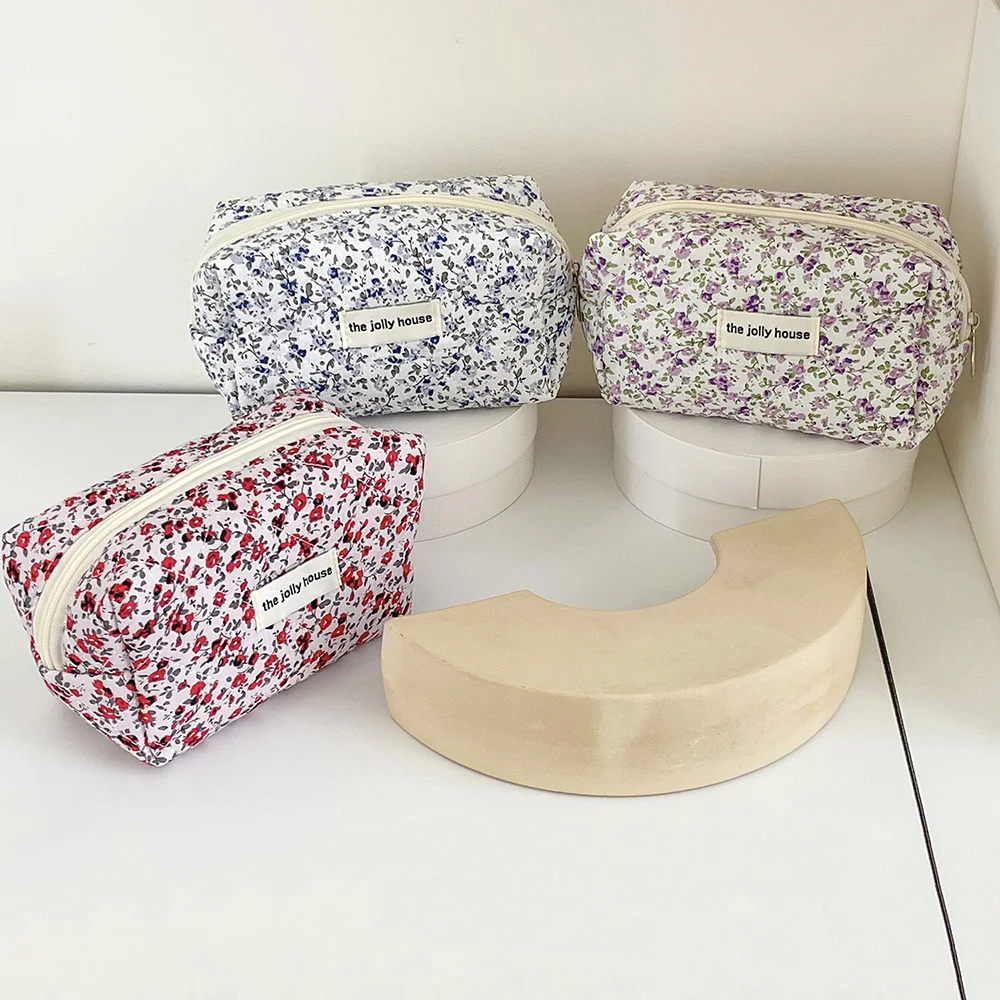 Bolsa de almacenamiento de maquillaje acolchada con flores, organizador de viaje portátil, neceser de aseo, bonito bolso de maquillaje Floral