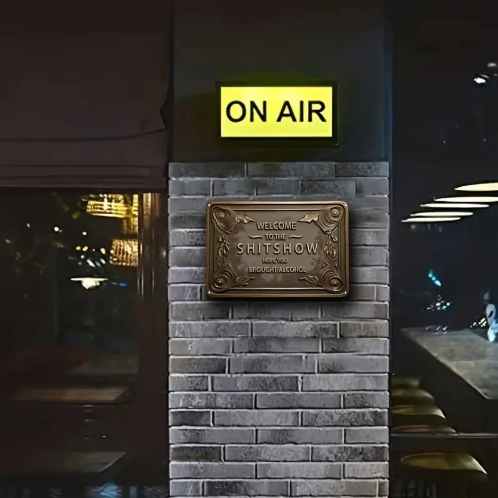 لافتة حائط من القصدير "مرحبًا بكم" من BARDECORPRO |   1 قطعة، تصميم عتيق مضحك |   ألومنيوم كثيف منقوش، مثالي للحانات والمحلات التجارية والساحات