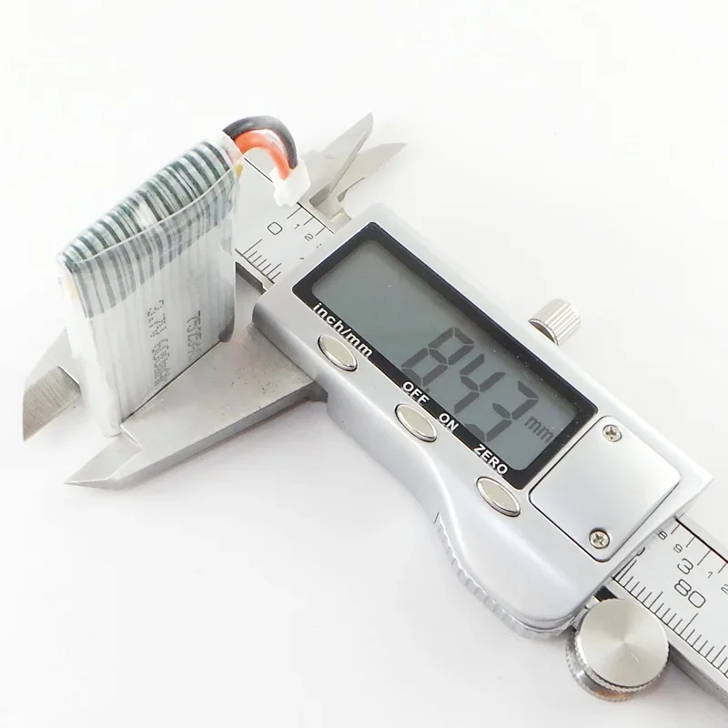 طائرة نموذجية جديدة للتحكم عن بعد بأربعة محاور من سيما براون X5C 752540   بطارية ليثيوم 3.7 فولت بدون طيار خلية ليثيوم أيون قابلة لإعادة الشحن