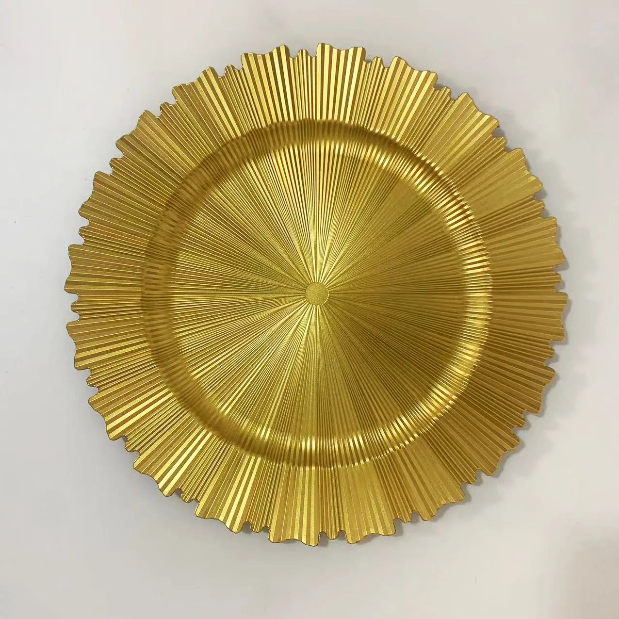 100 Pcs Charger Plate Plastic Decorative Service Plate Gold Silver Dinner Serving Wedding Christmas Decor Table Place Settin